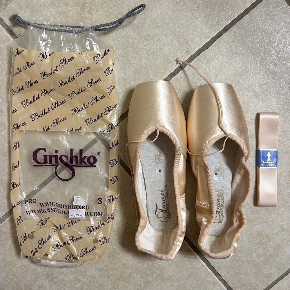 Grishko Pro Triumph pointe shoes size 5 XXX